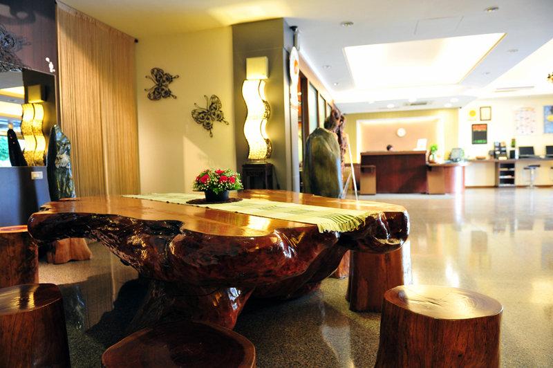 天璽商務飯店 Cullinan Hotel Хуалянь Екстер'єр фото